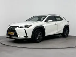 Sonic white (licht wit metallic) Gebruikt 2019 Lexus UX 300e Business Edition SUV | € 24.745