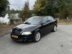 Zwart Gebruikt 2006 Skoda Octavia RS Sedan | € 4.999 (Eerlijke prijs)