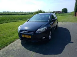 Zwart Gebruikt 2013 Ford Focus Titanium Stationwagen | € 5.950 (Eerlijke prijs)