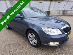 Grijs Gebruikt 2010 Skoda Octavia Business Line Hatchback | € 3.450 (Goede deal)