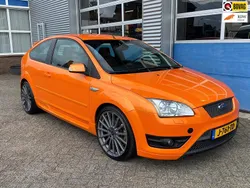 Oranje Gebruikt 2006 Ford Focus ST Hatchback | € 7.500 (Goede deal)