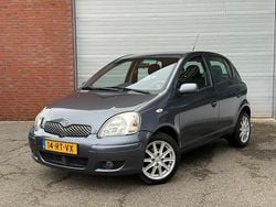 Blauw Gebruikt 2005 Toyota Yaris Hatchback | € 2.999 (Eerlijke prijs)