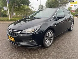 Zwart Gebruikt 2016 Opel Astra Innovation Hatchback | € 12.795 (Eerlijke prijs)