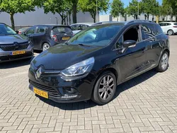 Zwart Gebruikt 2020 Renault Clio GrandTour LIMITED Stationwagen | € 12.950 (Iets duurder)