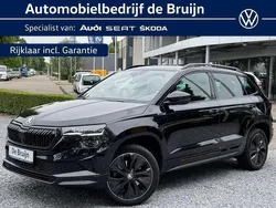 Zwart Gebruikt 2023 Skoda Karoq SportLine SUV | € 37.850 (Eerlijke prijs)