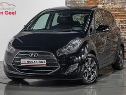 Zwart Gebruikt 2015 Hyundai ix20 Premium MPV | € 12.295 (Eerlijke prijs)