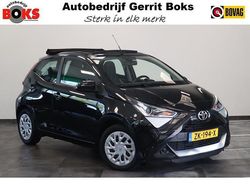 Zwart Gebruikt 2019 Toyota Aygo X-play Hatchback | € 12.945 (Iets duurder)