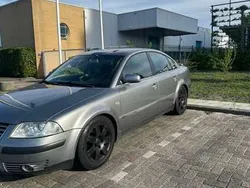 Gebruikt 2001 VW Passat Trendline Sedan | € 1.950 (Duur)