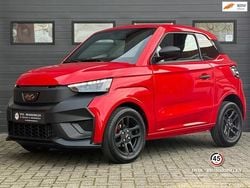 Rood Nieuw 2025 Ligier JS50 Hatchback | € 17.950 (Super prijs)