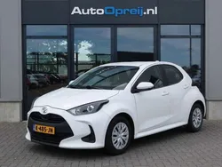 Wit Gebruikt 2020 Toyota Yaris Active Hatchback | € 15.245 (Eerlijke prijs)