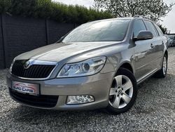 Grijs Gebruikt 2011 Skoda Octavia Ambiente Stationwagen | € 7.290 (Eerlijke prijs)