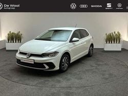 Pure white Gebruikt 2023 VW Polo Life Hatchback | € 19.395 (Eerlijke prijs)