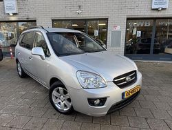 Grijs Gebruikt 2010 Kia Carens MPV | € 1.950 (Super prijs)