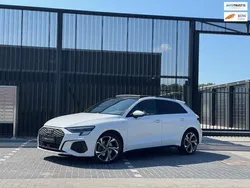 Wit Gebruikt 2020 Audi A3 Sportback S-Line Hatchback | € 33.490 (Iets duurder)
