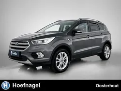 Grijs, metallic lak Gebruikt 2019 Ford Kuga Titanium SUV | € 18.450 (Goede deal)