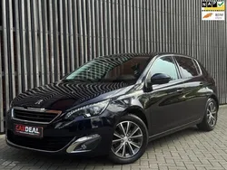 Blauw Gebruikt 2016 Peugeot 308 Premium Hatchback | € 9.500 (Eerlijke prijs)