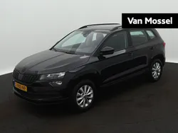 Zwart, metallic lak Gebruikt 2020 Skoda Karoq Style SUV | € 22.844 (Goede deal)