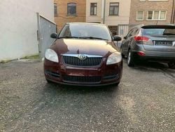 Bruin Gebruikt 2010 Skoda Fabia Classic Sedan | € 4.900 (Eerlijke prijs)