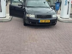 Zwart Gebruikt 2002 Audi A4 Stationwagen | € 3.999