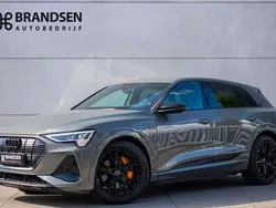 Grijs Gebruikt 2023 Audi e-tron SUV | € 46.900 (Eerlijke prijs)