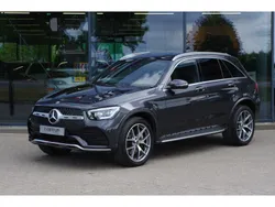 Grijs, metallic lak Gebruikt 2020 Mercedes GLC300 Business SUV | € 42.750 (Iets duurder)