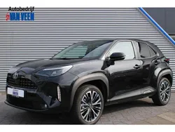 Zwart Gebruikt 2022 Toyota Yaris Cross Executive SUV | € 27.945 (Eerlijke prijs)