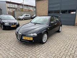 Zwart Gebruikt 2010 Alfa Romeo 147 Distinctive Hatchback | € 3.950
