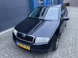 Zwart Gebruikt 2004 Skoda Fabia Hatchback | € 1.495 (Eerlijke prijs)