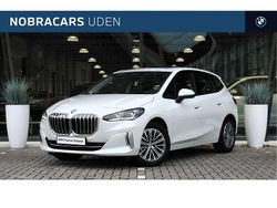 Wit Gebruikt 2025 BMW 220 Active Tourer Luxury Line MPV | € 39.950 (Eerlijke prijs)