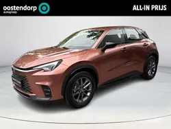 Bruin Nieuw 2025 Lexus LBX SUV | € 38.949 (Goede deal)