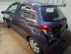 Blauw Gebruikt 2014 Toyota Yaris MPV | € 8.400 (Eerlijke prijs)