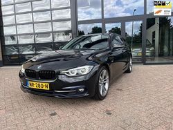 Zwart Gebruikt 2017 BMW 330 Executive Stationwagen | € 17.950 (Eerlijke prijs)