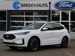 Wit, metallic lak Nieuw 2025 Ford Kuga ST-Line SUV | € 43.900 (Goede deal)