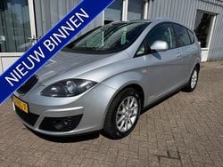 Grijs Gebruikt 2011 Seat Altea XL Copa MPV | € 2.850 (Goede deal)