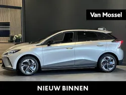Grijs Gebruikt 2023 MG MG4 EV Luxury Hatchback | € 24.495 (Eerlijke prijs)