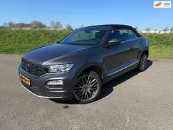 Grijs Gebruikt 2021 VW T-Roc Cabriolet Style Cabriolet | € 18.950 (Goede deal)