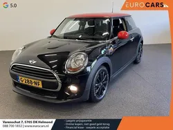 Zwart, metallic lak Gebruikt 2016 Mini ONE Business Hatchback | € 10.290 (Goede deal)