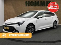 Wit Gebruikt 2023 Toyota Corolla Hybrid Business Edition Stationwagen | € 31.145
