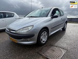 Grijs Gebruikt 2002 Peugeot 206 Hatchback | € 2.399 (Eerlijke prijs)