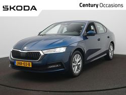 Blauw Gebruikt 2022 Skoda Octavia Business Line Hatchback | € 24.450 (Eerlijke prijs)
