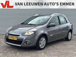 Grijs, metallic lak Gebruikt 2011 Renault Clio GrandTour Collection Stationwagen | € 4.448 (Eerlijke prijs)