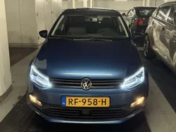 Blauw Gebruikt 2015 VW Polo Highline Hatchback | € 5.999 (Goede deal)