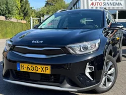 Zwart Gebruikt 2022 Kia Stonic SUV | € 18.890 (Eerlijke prijs)