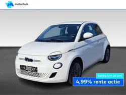 Wit Nieuw 2025 Fiat 500e Hatchback | € 29.245