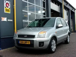 Grijs Gebruikt 2010 Ford Fusion Futura MPV | € 6.835 (Duur)
