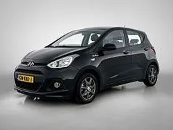 Zwart Gebruikt 2016 Hyundai i10 Comfort Hatchback | € 9.295 (Eerlijke prijs)