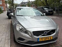 Grijs Gebruikt 2012 Volvo S60 R-Design Sedan | € 7.250 (Super prijs)