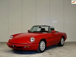 Rood Gebruikt 1992 Alfa Romeo Spider Cabriolet | € 20.499