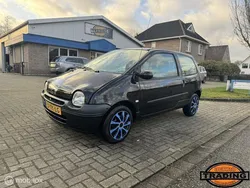 Zwart Gebruikt 2006 Renault Twingo Hatchback | € 950 (Eerlijke prijs)