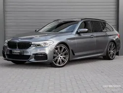 Grijs Gebruikt 2019 BMW 520 M Sport Stationwagen | € 37.490 (Eerlijke prijs)